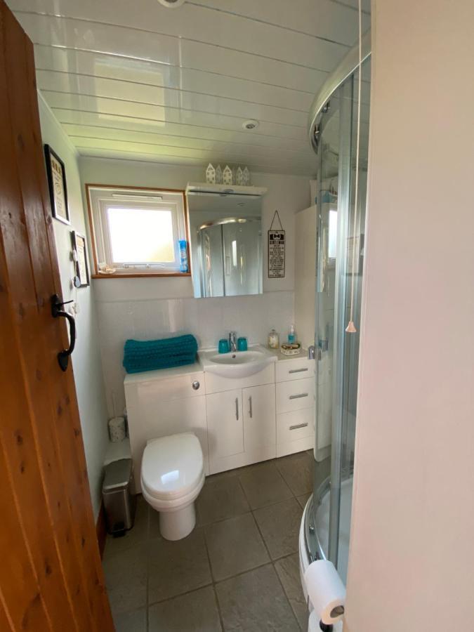 Saving Grace With Private Hot Tub Villa Bawdeswell Eksteriør billede
