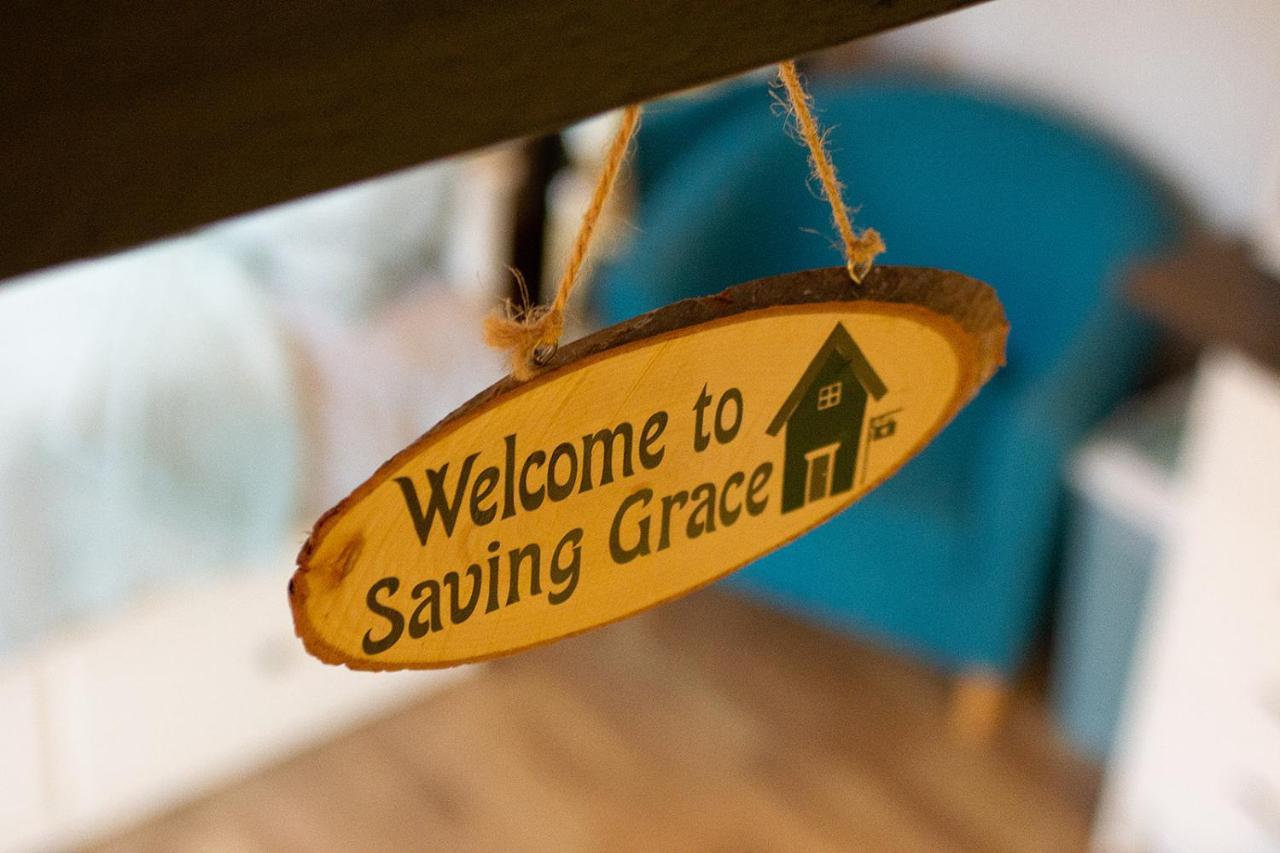Saving Grace With Private Hot Tub Villa Bawdeswell Eksteriør billede
